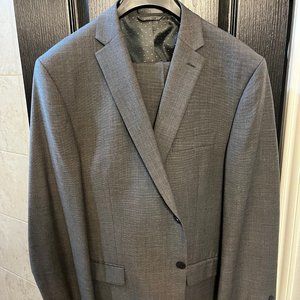 Men’s Michael Strahan Gray Suit set